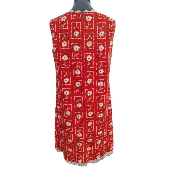Women's vintage reversible red and white polka‎ dot and floral print shift dress - Picture 8 of 11